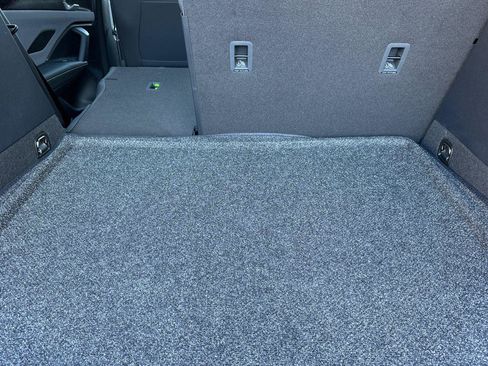 New 2026 Volkswagen Tiguan SE R-Line image 14