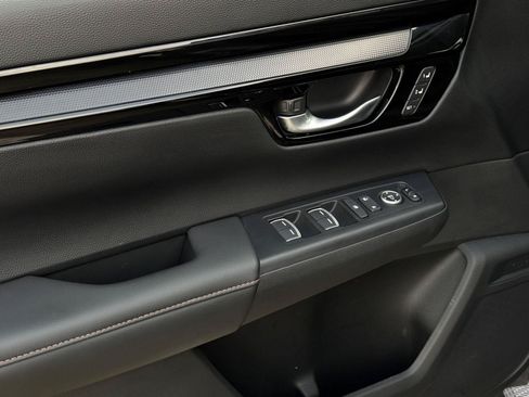 Used 2023 Honda CR-V Sport Touring image 9