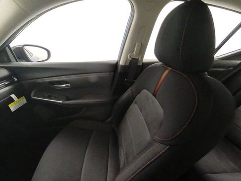 Used 2025 Nissan Sentra SR image 23