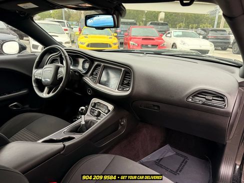 Used 2019 Dodge Challenger R/T Scat Pack w/ Driver Convenience Group RWD image 35