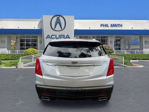 Used 2017 Cadillac XT5 Luxury FWD image 6