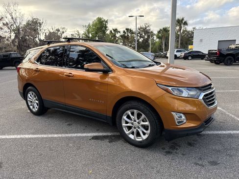 Used 2018 Chevrolet Equinox LT image 1