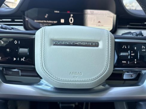 Used 2023 Land Rover Range Rover Long Wheelbase SE AWD/4WD image 28