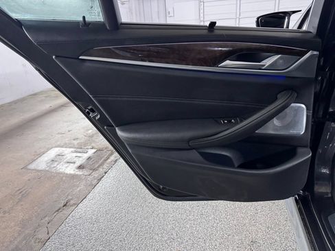 Used 2019 BMW M550i xDrive AWD/4WD image 45