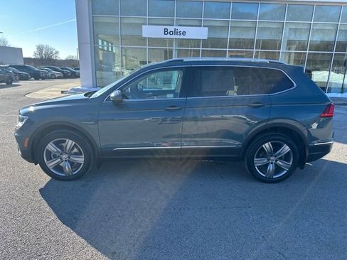 Certified 2021 Volkswagen Tiguan SEL w/ 3rd Row Seat Package image 5