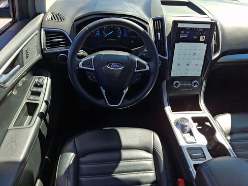 Certified 2024 Ford Edge SEL w/ Convenience Package AWD/4WD image 11