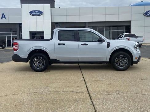 New 2026 Ford Maverick XLT w/ XLT Luxury Package AWD/4WD image 2