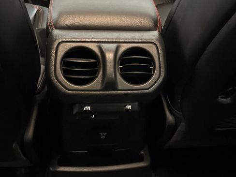 Used 2024 Jeep Wrangler Unlimited Rubicon AWD/4WD image 21