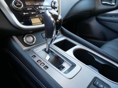 Certified 2024 Nissan Murano SV w/ SV Midnight Edition Package image 24