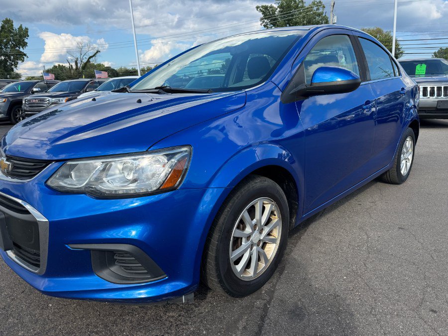 Used 2017 Chevrolet Sonic LT FWD image 9
