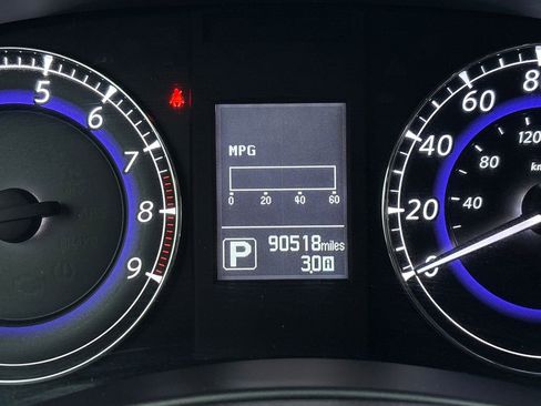 Used 2017 INFINITI QX50 Base w/ Premium Plus Package image 23