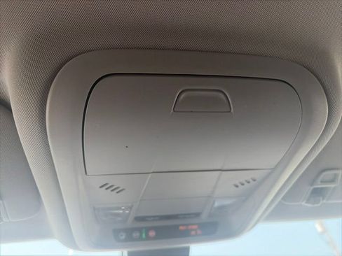 Used 2024 Chevrolet Equinox LT AWD/4WD image 25