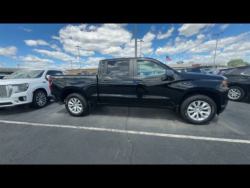 Used 2021 Chevrolet Silverado 1500 Custom w/ LPO, Dark Essentials Package AWD/4WD image 9