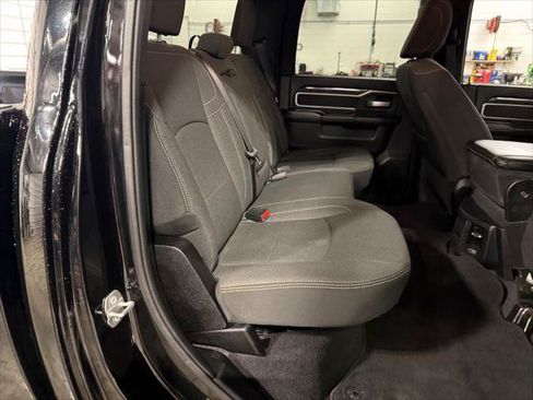 Certified 2024 RAM 2500 Big Horn w/ Night Edition AWD/4WD image 18