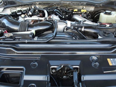 Used 2019 Ford F250 XL w/ Power Equipment Group AWD/4WD image 30