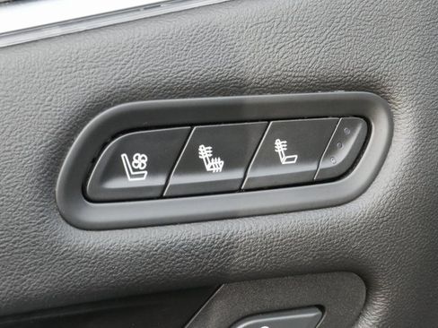 Used 2021 Cadillac Escalade ESV Sport w/ Driver Assist Tech Package image 4