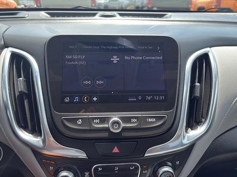 Used 2021 Chevrolet Equinox Premier AWD/4WD image 23