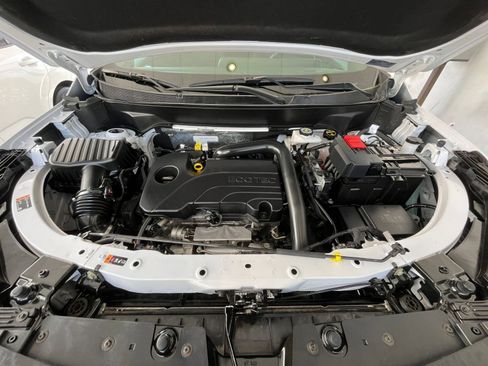 Used 2025 Chevrolet Equinox LT image 32