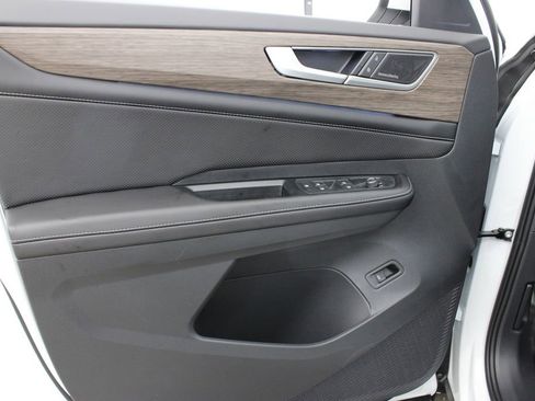 New 2026 Volkswagen Atlas SEL Premium R-Line AWD/4WD image 17