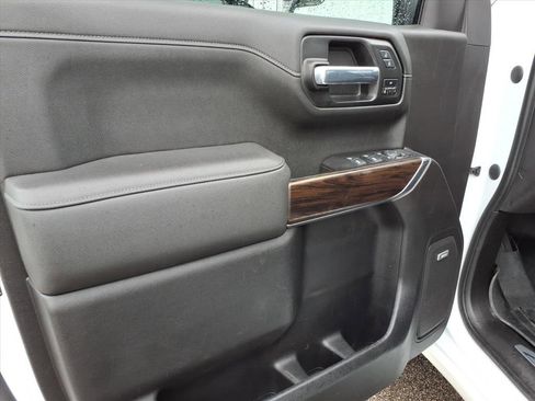 Used 2021 GMC Sierra 1500 SLT w/ SLT Convenience Package image 19