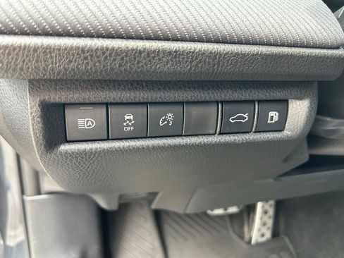 Certified 2025 Toyota Camry SE FWD image 18
