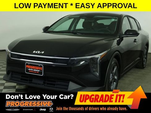 Used 2025 Kia K4 LXS image 1