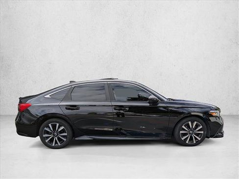 Used 2022 Honda Civic EX image 4