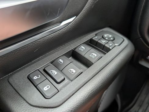 New 2026 RAM 1500 4x4 Crew Cab image 44