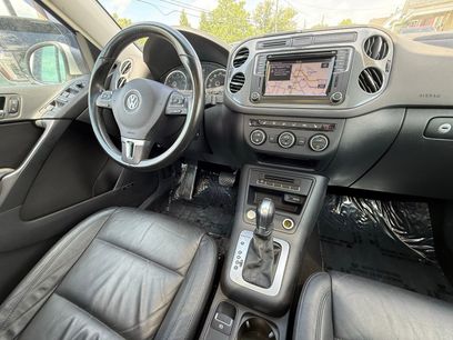 Used 2017 Volkswagen Tiguan SEL