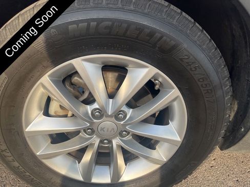 Used 2016 Kia Sorento AWD image 36