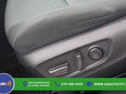 Used 2023 Toyota RAV4 AWD Hybrid image 17