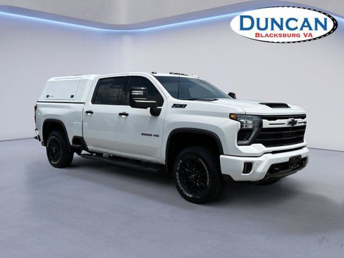 Used 2024 Chevrolet Silverado 2500 LTZ w/ LTZ Plus Package AWD/4WD image 1