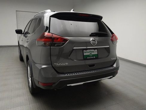 Used 2019 Nissan Rogue SV AWD/4WD image 6