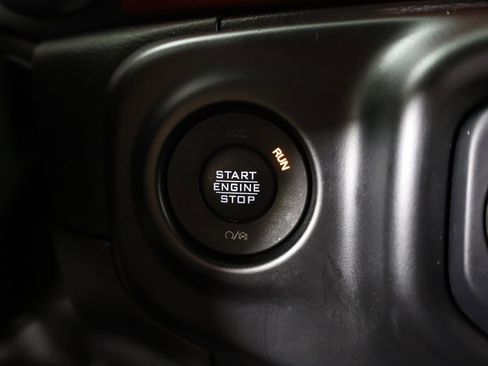 Used 2021 Jeep Wrangler Unlimited Rubicon image 34