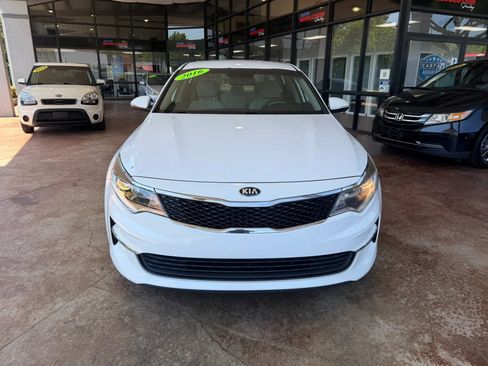 Used 2016 Kia Optima LX w/ Option Group 014 FWD image 2