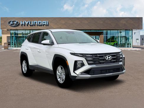 New 2026 Hyundai Tucson SE image 11