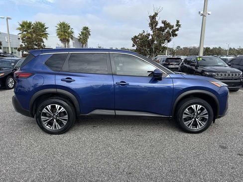 Certified 2023 Nissan Rogue SV image 2