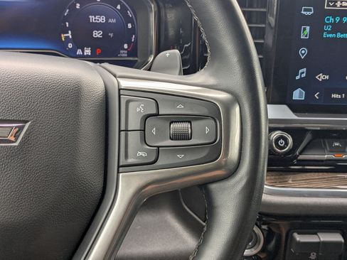 Used 2024 Chevrolet Silverado 1500 LT Trail Boss w/ LT Trail Boss Premium Package AWD/4WD image 19