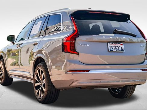 Used 2026 Volvo XC90 B5 Core AWD/4WD image 5