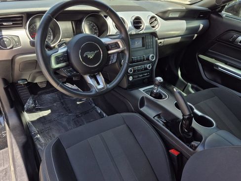 Used 2019 Ford Mustang GT RWD image 17