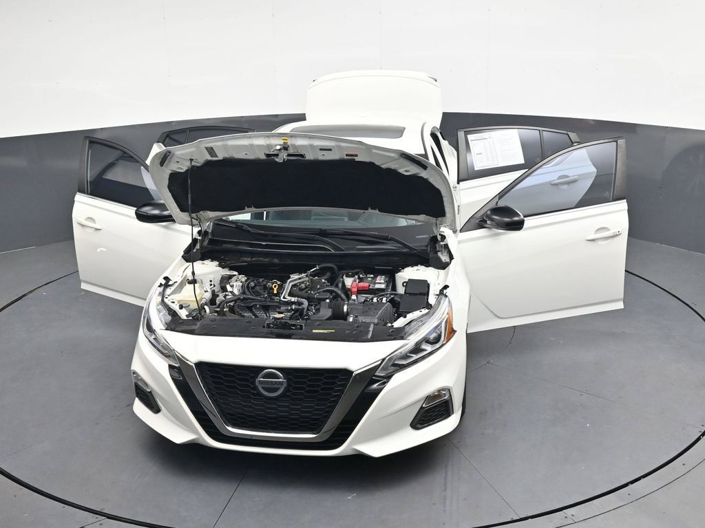 Used 2021 Nissan Altima 2.5 SR w/ SR Premium Package FWD image 48