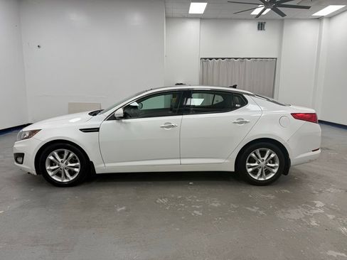 Used 2013 Kia Optima EX w/ Premium Pkg FWD image 4