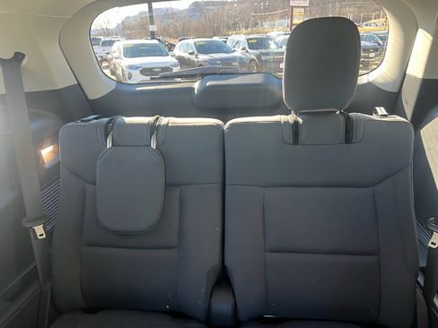 New 2026 Ford Explorer Active AWD/4WD image 9