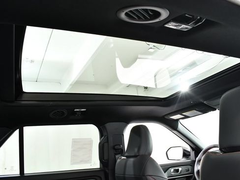 New 2026 Ford Explorer ST AWD/4WD image 18
