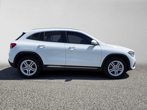 Used 2021 Mercedes-Benz GLA 250 4MATIC image 2