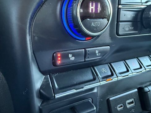 Used 2021 Chevrolet Silverado 1500 RST image 27