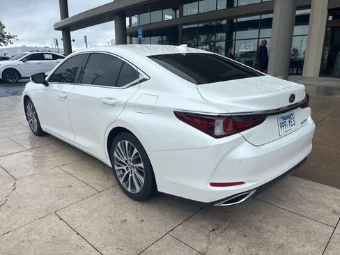 Used 2019 Lexus ES 350 w/ Premium Package FWD image 3
