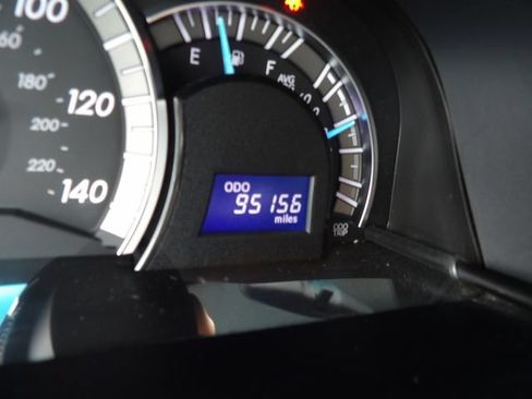 Used 2014 Toyota Camry SE w/ Fleet Convenience Package FWD image 24