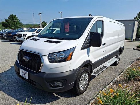 Certified 2025 Ford Transit 250 Low Roof w/ Exterior Upgrade Package RWD image 29