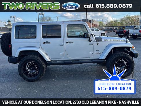 Used 2011 Jeep Wrangler Unlimited 70th Anniversary w/ Connectivity Group image 13